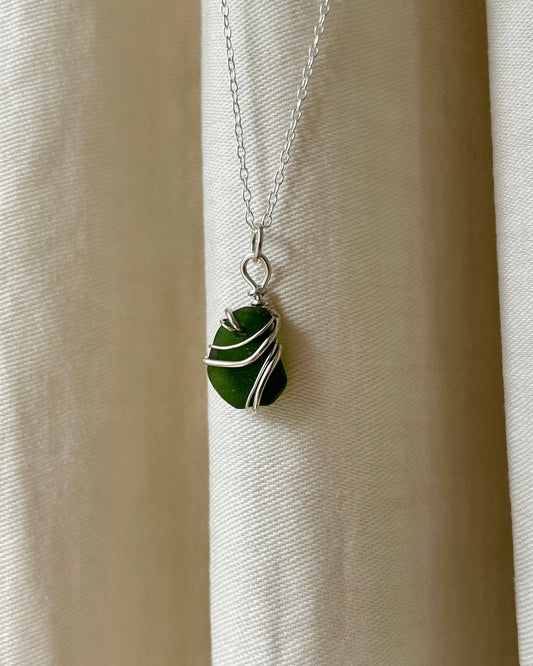 Green Ripple Necklace