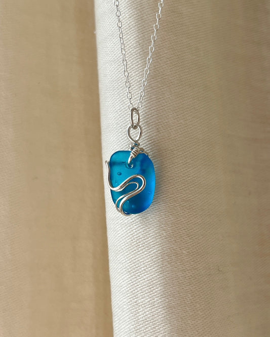Electric Blue Ripple Necklace