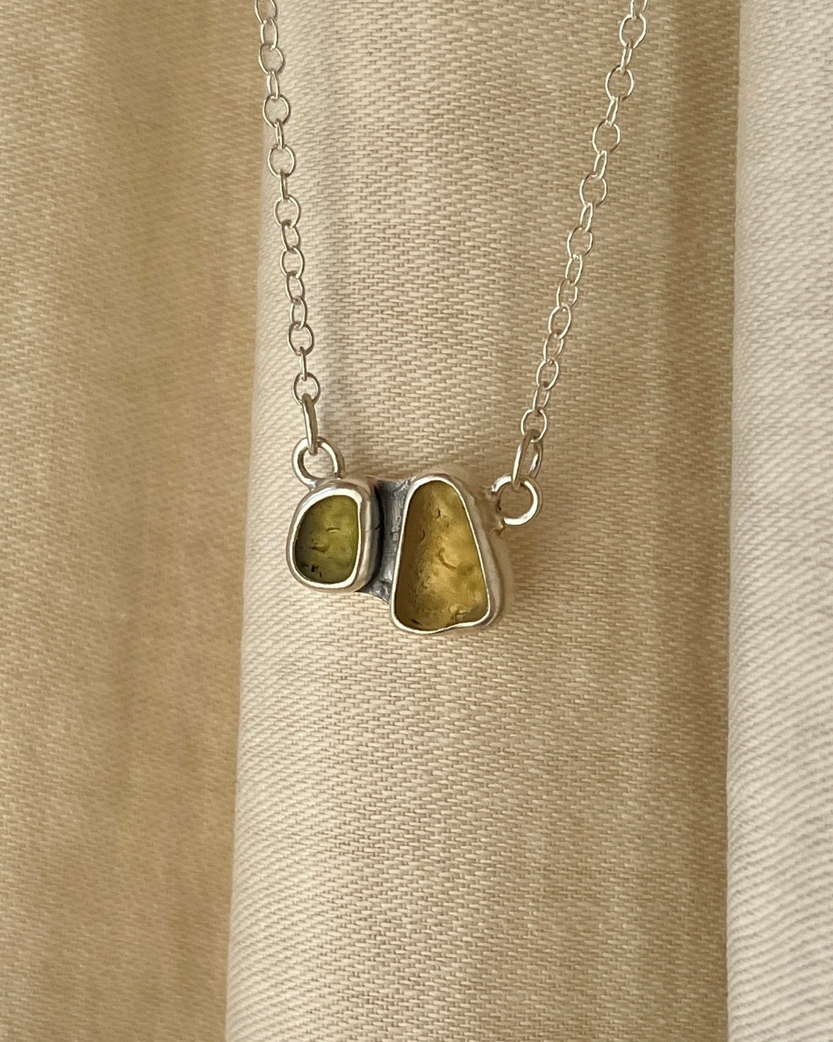 Green Two-Toned Bezel Necklace