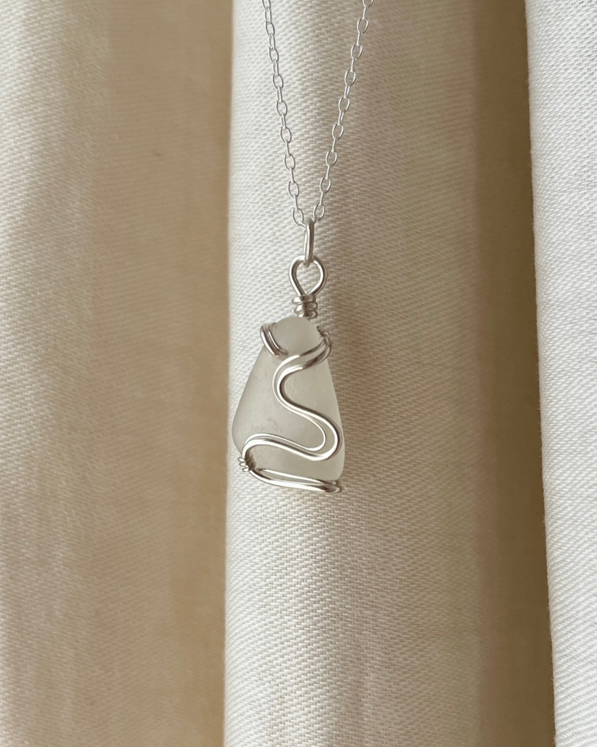 White Ripple Necklace
