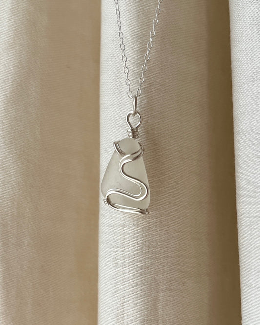 White Ripple Necklace