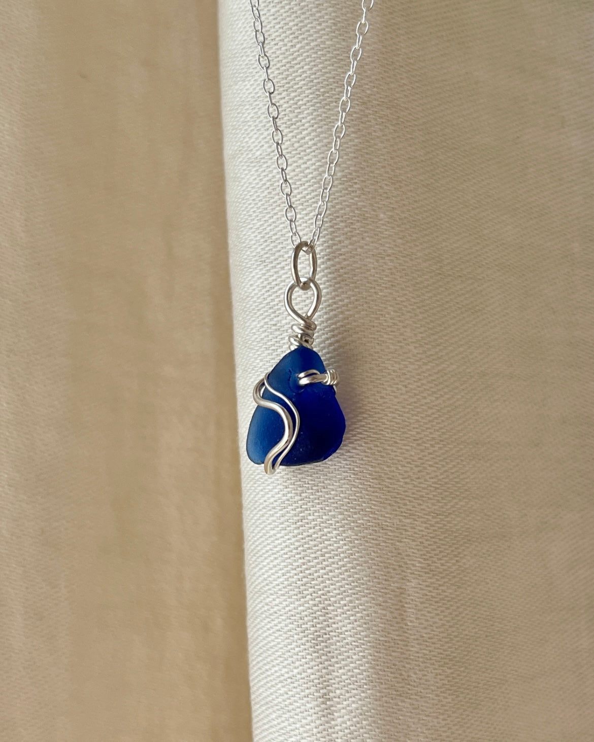 Cobalt Blue Ripple Necklace