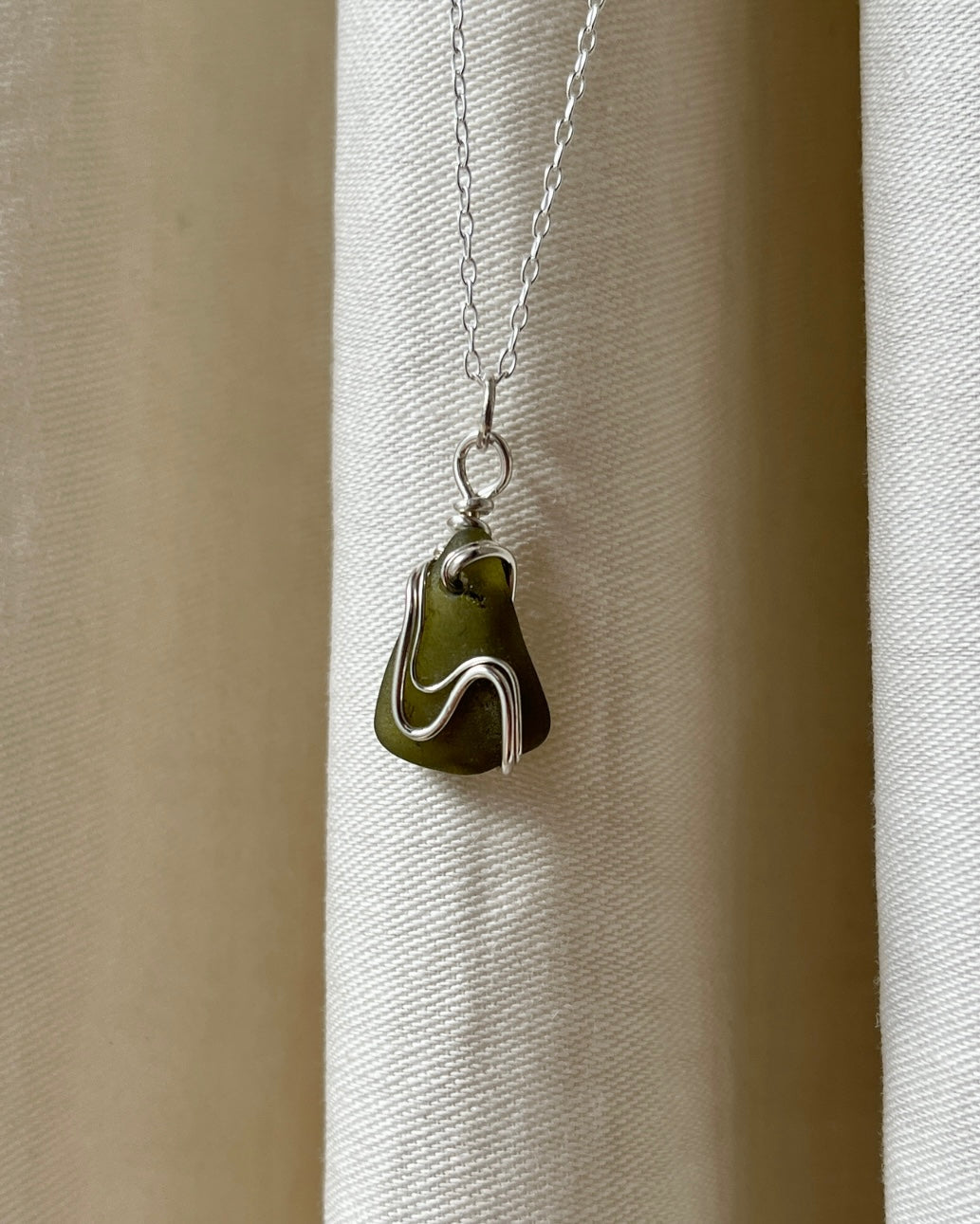 Green Ripple Necklace