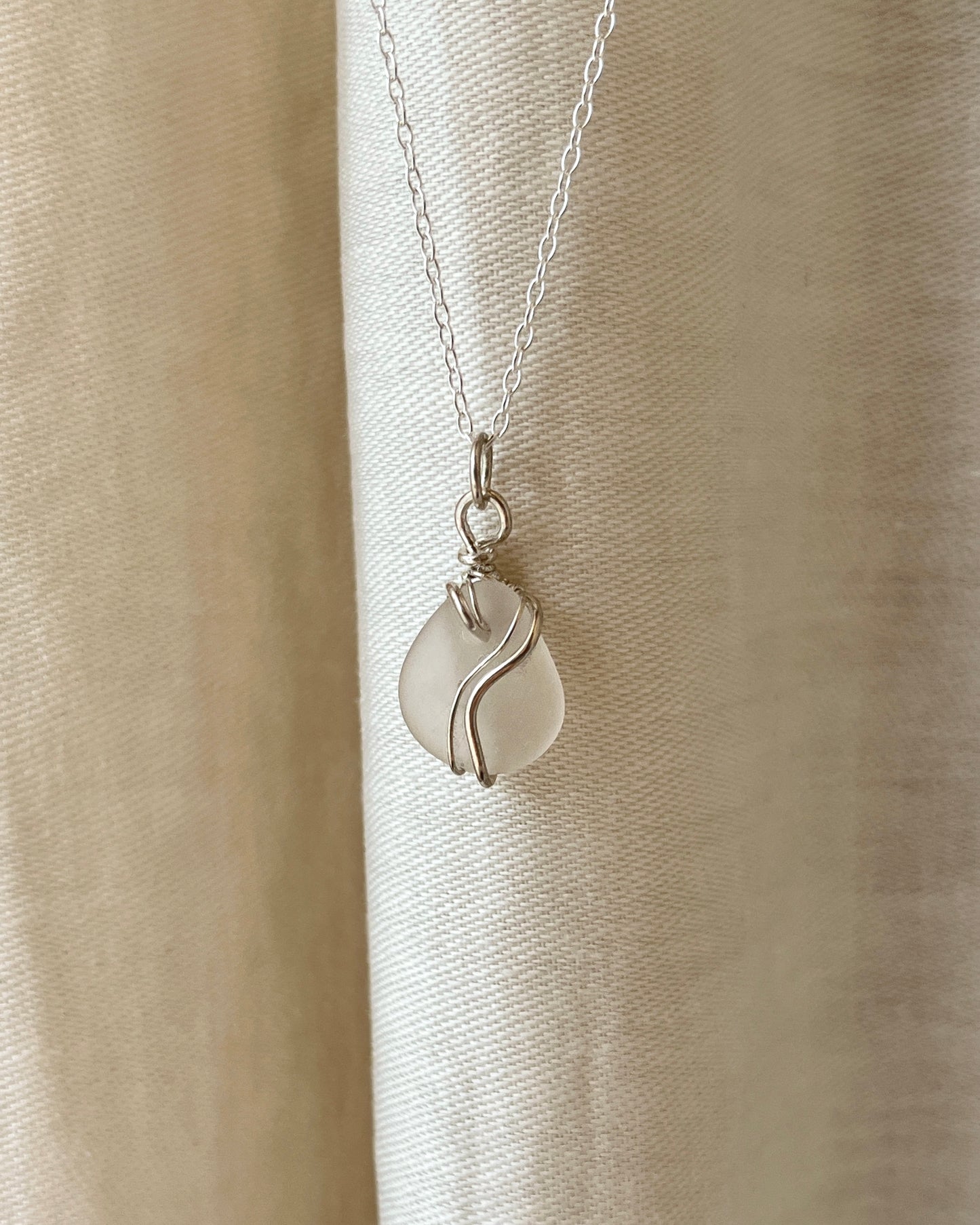 White Ripple Necklace