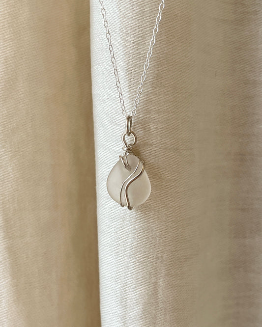 White Ripple Necklace